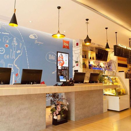 Ibis Tianjin Railway Station North Square Hotel Exterior foto
