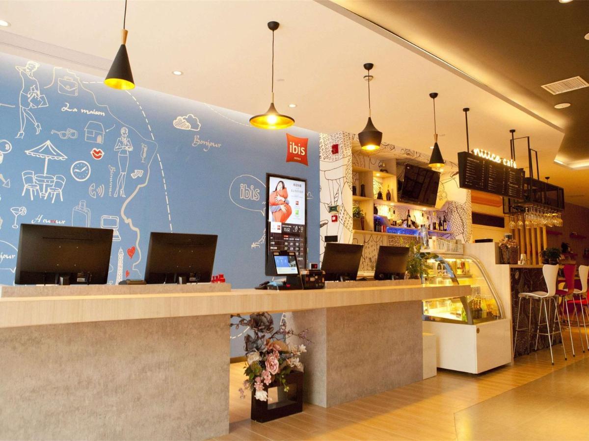 Ibis Tianjin Railway Station North Square Hotel Exterior foto