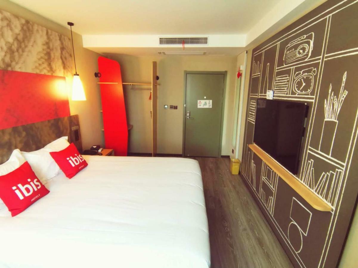 Ibis Tianjin Railway Station North Square Hotel Exterior foto